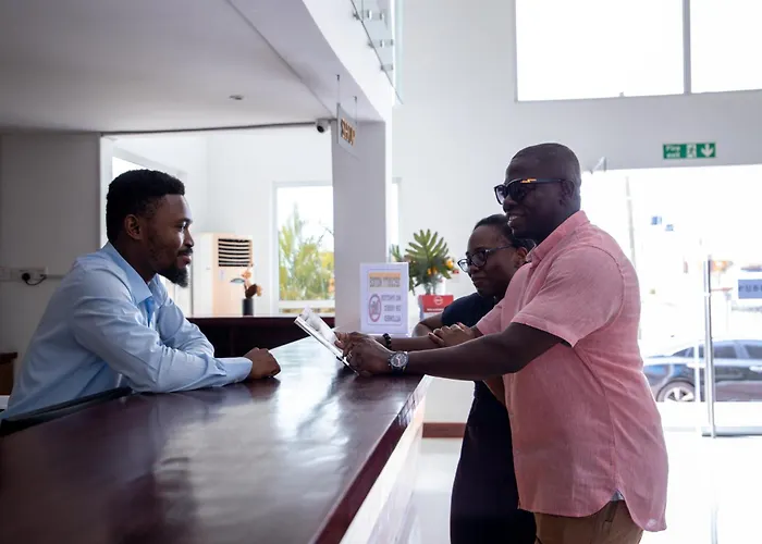 Cromer Apartment Hotel Accra